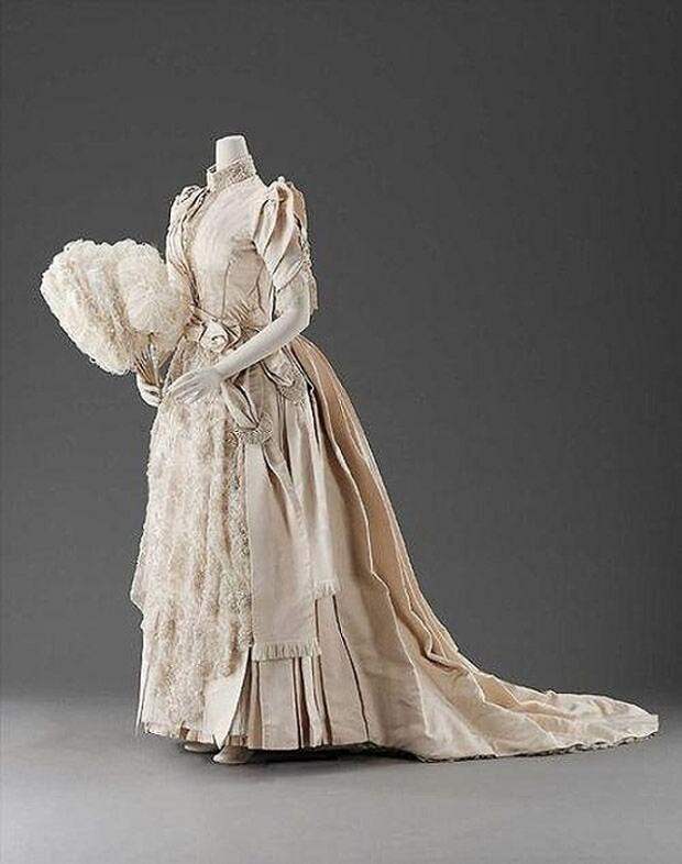 1887 год