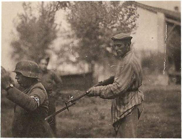 Ещё 25 редких фотоснимков, на которых буквально замерла история