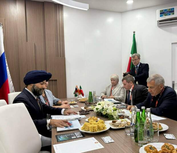 Миңнеханов Һиндстан Халыкара инвестицияләр һәм бизнес палатасы президенты белән очрашты