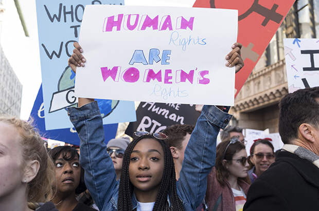 Изнасилование, неравноправие полов и подчинение мужьям: как живут женщины в различных странах мира