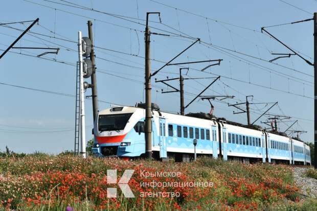 В конце апреля несколько пригородных поездов Крыма изменят график движения