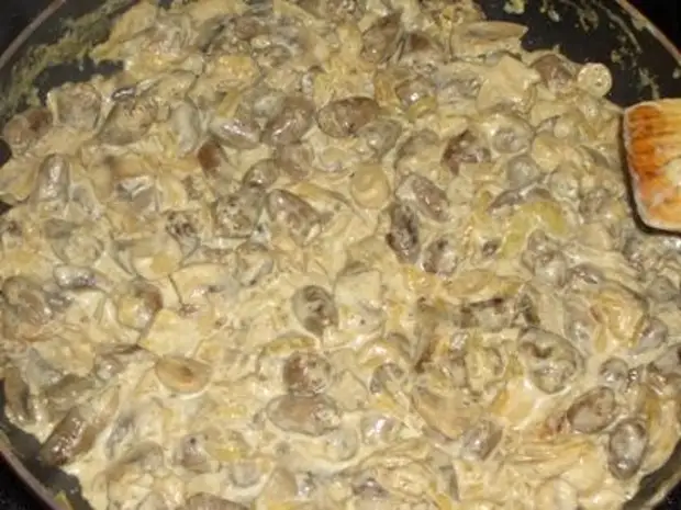Пирог с куриными сердечками рецепт. Начинка из куриных сердечек для пирожков. Рецепт с куриными сердечками с майонезом в духовке. Бюджетная начинка для блинов из куриных сердечек и желудков с тыквой.