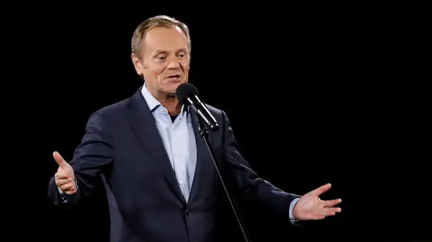 Дональда Туска лишили водительских прав на три месяца