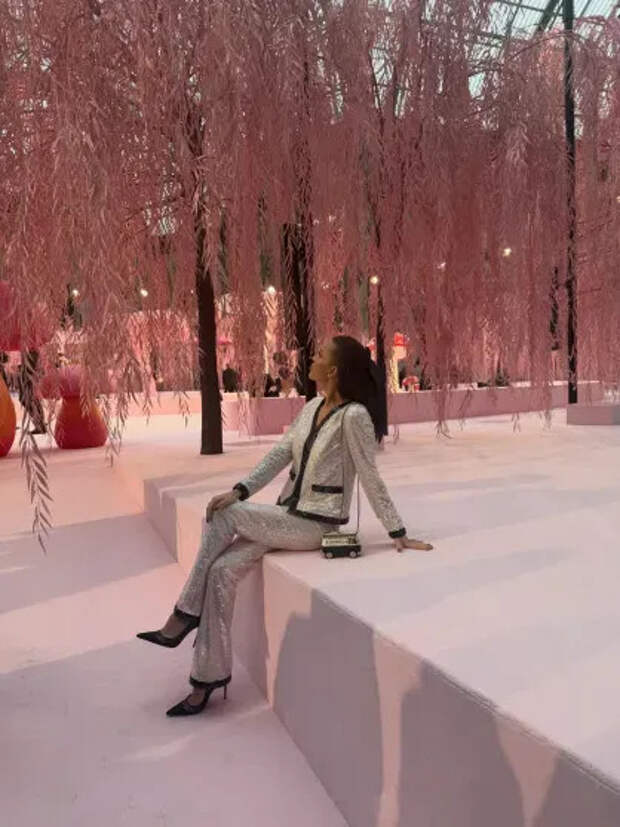 Инесса Шевчук на показе Chanel