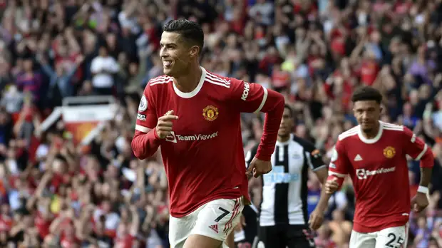 Агуэро: Роналду больше форвард, чем Месси