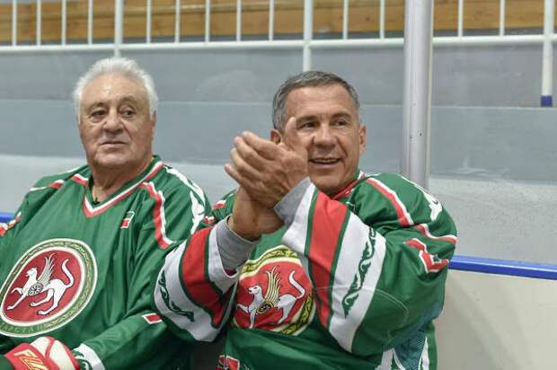 Рөстәм Миңнеханов Фил Эспозитоны Казанга чакырды