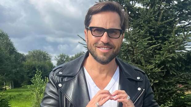 Александр Ревва показал снимки с зарубежными знаменитостями: «Спасибо челленджу 2016»