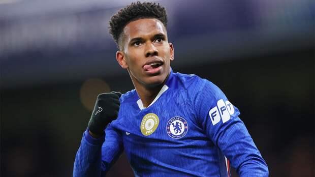 Росеньор рассказал о восстановлении Эстевао и Кукурельи, а также о состоянии Палмера перед матчем с «Астон Виллой»