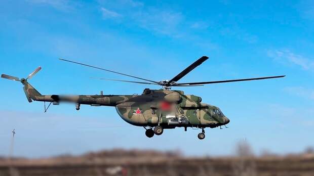 Поисково-спасательная группа на Ми-8 сопроводила ударные вертолеты