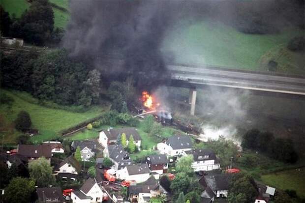Катастрофа на мосту Whiehltal в Германии 358 миллионов долларов