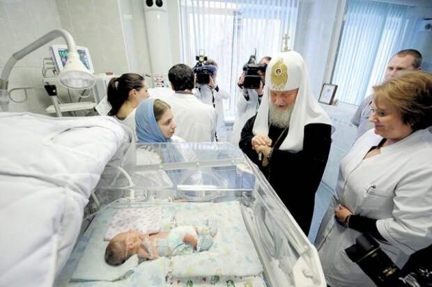 Убить или родить? Сможет ли церковь остановить аборты в России