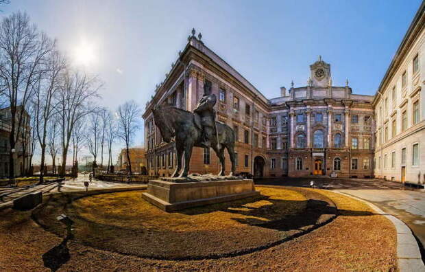 Мраморный дворец в Санкт-Петербурге./Фото: ruspalace.ru