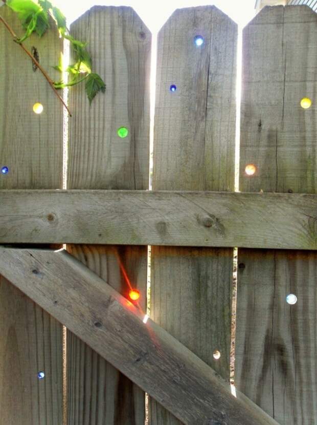 Забор-радуга