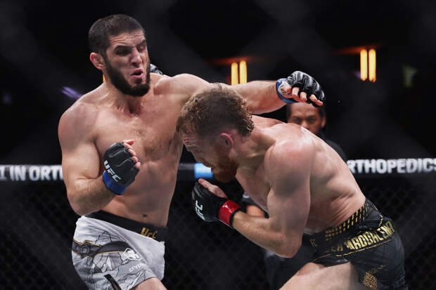 Чемпион UFC Махачев: хотел бы подраться в Белом доме, но команда не одобряет