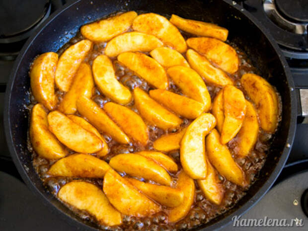 Карамельный торт с яблоками — 7 шаг
