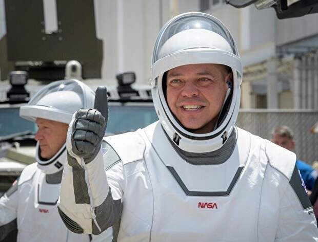 Илон Маск ответил на шутку Рогозина после запуска Crew Dragon