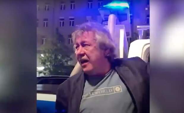 Защита Ефремова будет выстроена вокруг приступа эпилепсии перед ДТП Защита Ефремова будет выстроена вокруг приступа эпилепсии перед ДТП