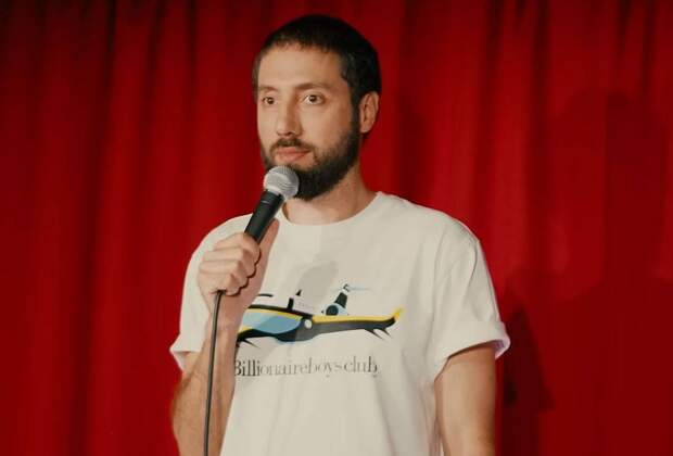 Уехавший из России комик объяснил наличие у себя нескольких гражданств