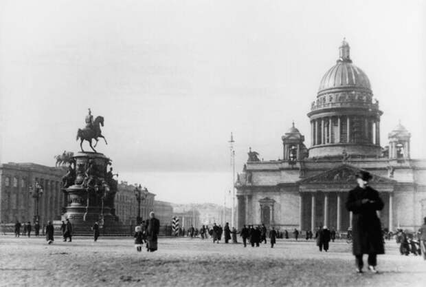 Золотая эпоха Российской Империи: как выглядел Санкт-Петербург в 1913 году