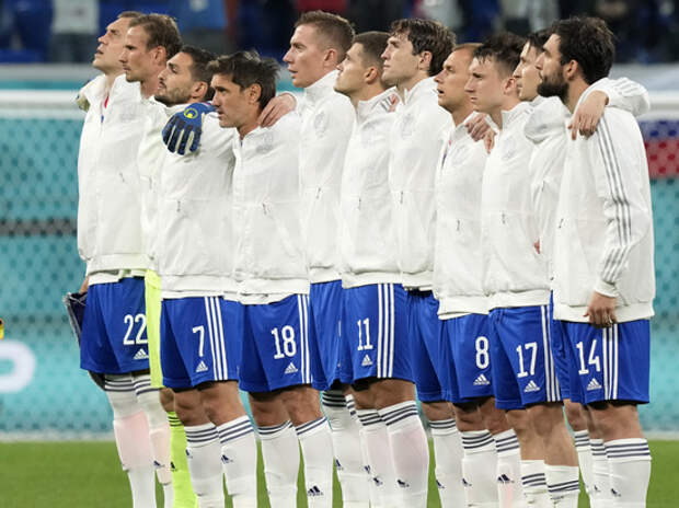 Сборная России не стала преклонять колено на матче Евро-2020 с Бельгией