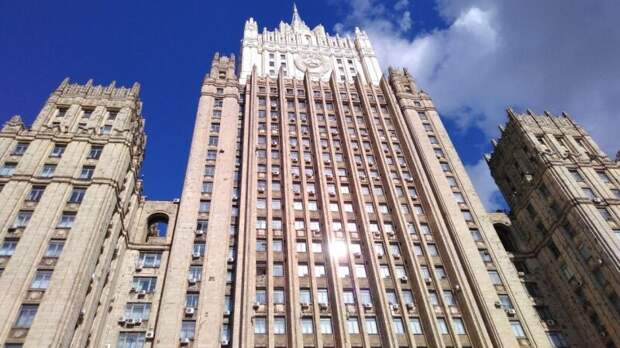 Захарова: Вывоз россиян на Родину показал настоящее единение людей МИД РФ
