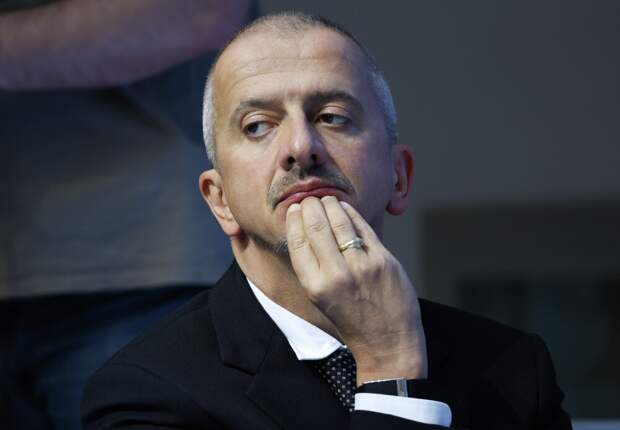 Константин Богомолов покинул пост и. о. ректора Школы-студии МХАТ