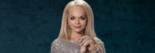 Сорвала все сроки и улетела за границу с ключами: судебные приставы ставят точку в деле Долиной