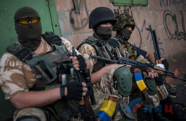 Два раза на одни грабли: Киев перекидывает в АТО новые нацбатальоны