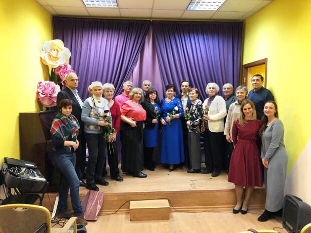 Поздравление семейных пар из Кузьминок. Фото: ГБУ ТЦСО "Кузьминки" Поздравление семейных пар из Кузьминок. Фото: ГБУ ТЦСО "Кузьминки"