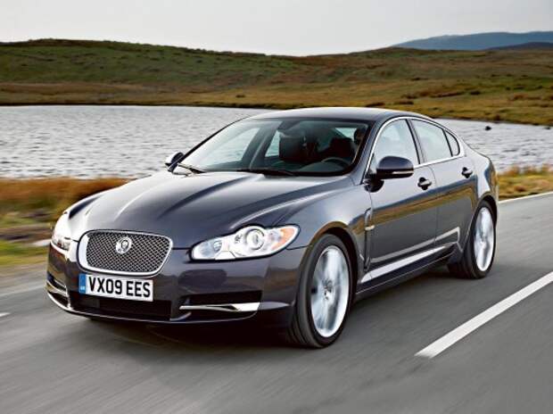 «Кошачьи забавы» Jaguar XF: три года не возраст