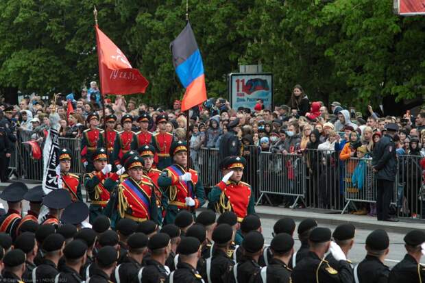 Парад Великой Победы в Донецке и Луганске 9 мая 2021 года