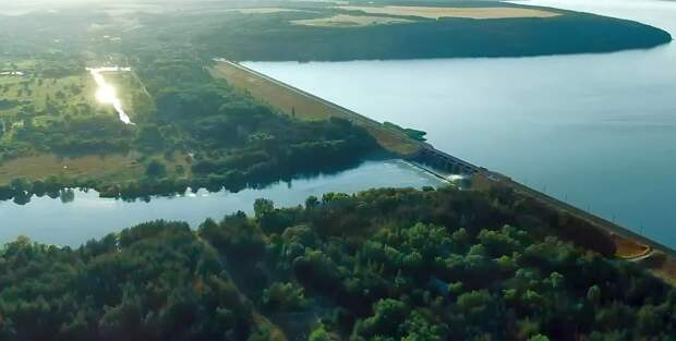 Удары ФАБами по дамбе Печенежского водохранилища повлияют на логистику ВСУ
