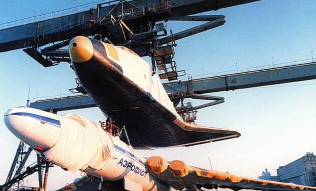 Секретные самолеты СССР для перевозки огромных объектов