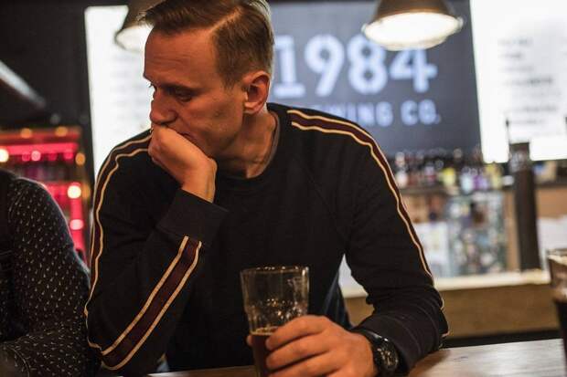 Навальный ликвидировал ФБК Навальный ликвидировал ФБК