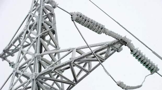 В Мурманской области смонтировали первую опору ЛЭП