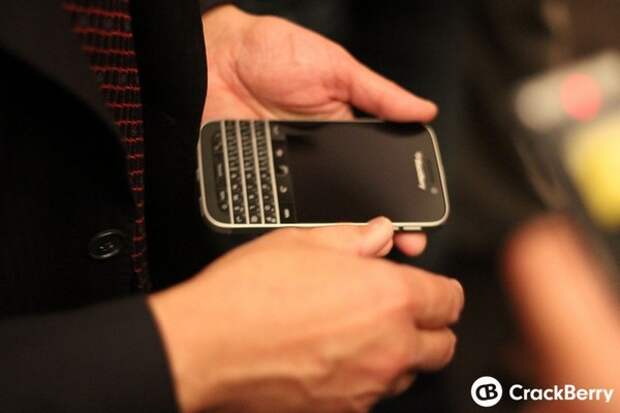 Фото дня: BlackBerry познакомила со своими новыми смартфонами Passport и Classic