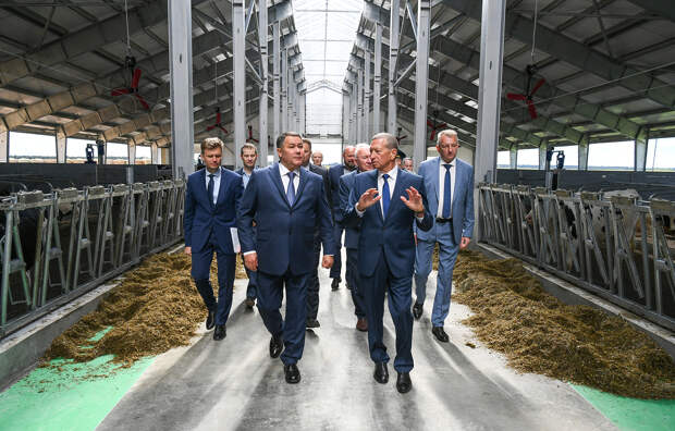 Губернатор Игорь Руденя посетил ЗАО «Калининское», где открыта новая высокотехнологичная ферма