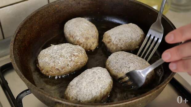 Вкусный ужин без грамма мяса. Сытно и вкусно, даже остыть не успеет.