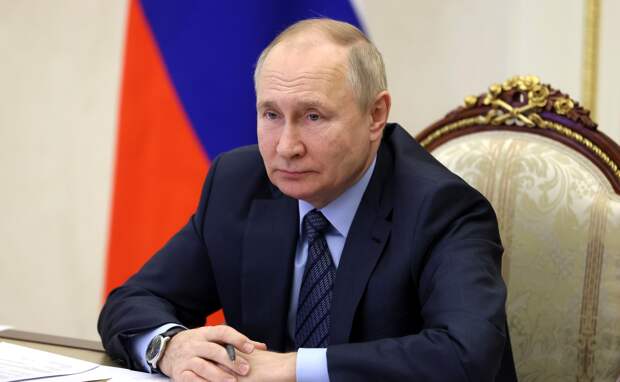 Столетний герой России рассказал Путину о просьбе отправить его на СВО