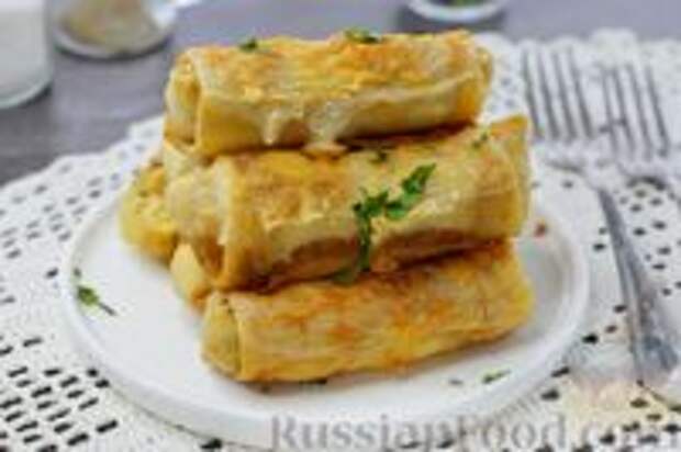 Фото к рецепту: Блины на пиве, с курицей, рисом и яйцом