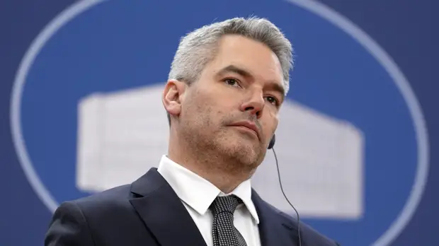 Канцлер Австрии Нехаммер прокомментировал возможность отказа от поставок российского газа