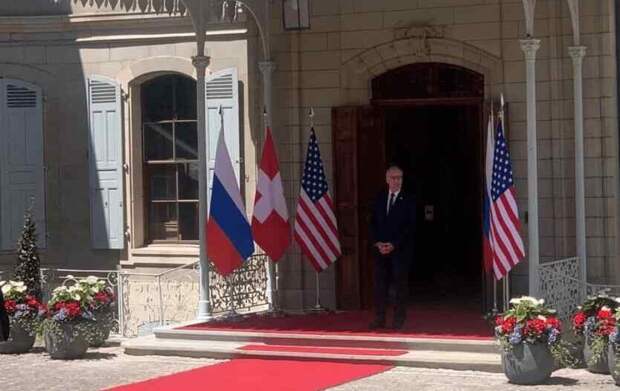 Путин прибыл на место проведения саммита Россия - США