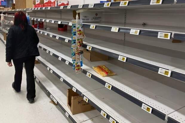 Какие товары исчезнут с полок магазинов «Пятерочка» и «Магнит» с 1 января 2026 года