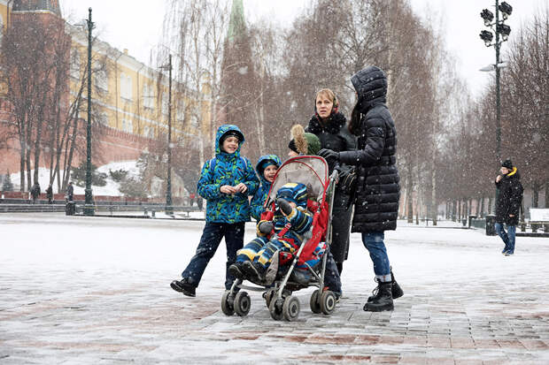 Путин дал поручение правительству по многодетным семьям
