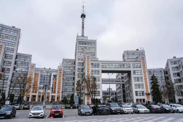 «Коммунальный дефолт» и маниловские планы по индустриализации. Что происходит в Харькове