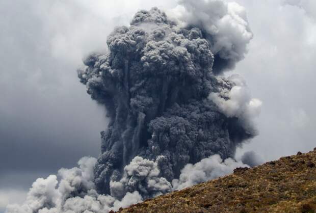 volcano02 volcano02 Вулканическая активность в 2012 году