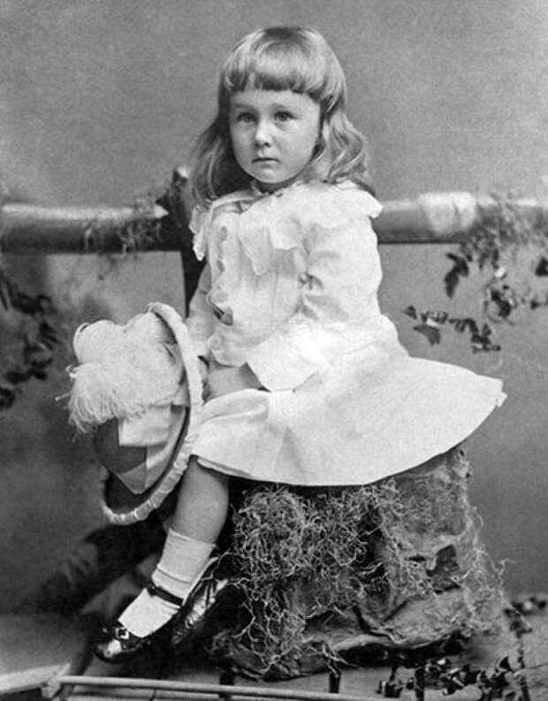 Франклин Делано Рузвельт в возрасте 2 лет, 1884 год