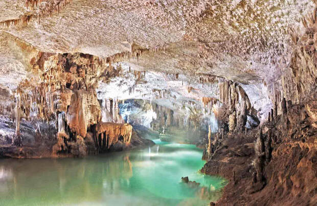 Пещеры Джейта Гротто в Ливане - 15