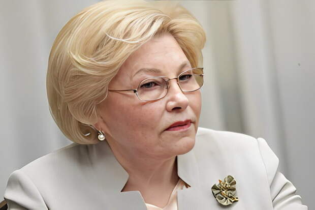 После начала СВО к нестройному хору хейтеров спецоперации присоединилась дочка великого советского актера Мария Миронова.-7
