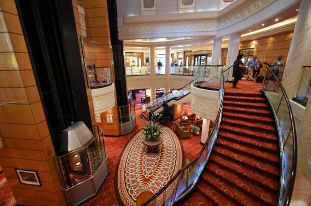 Queen Mary 2